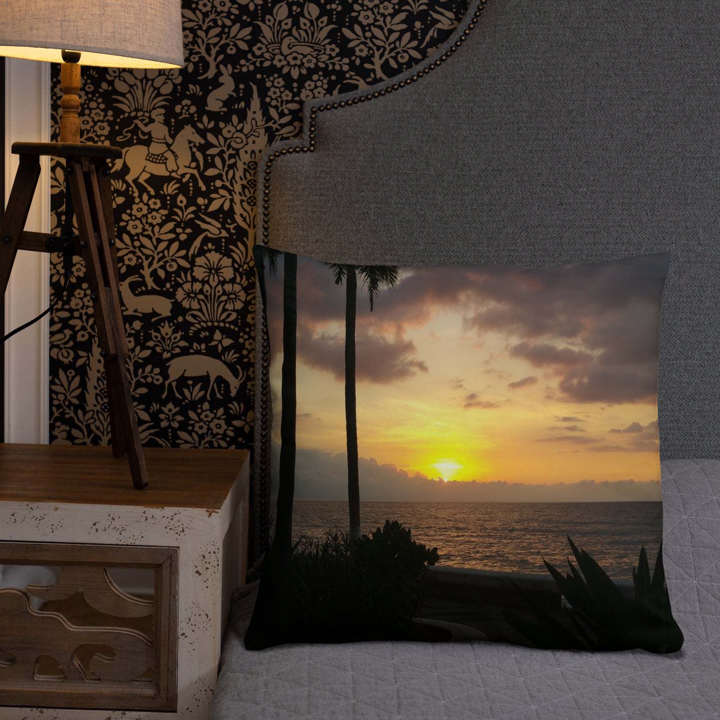 Sunset palms Pillow